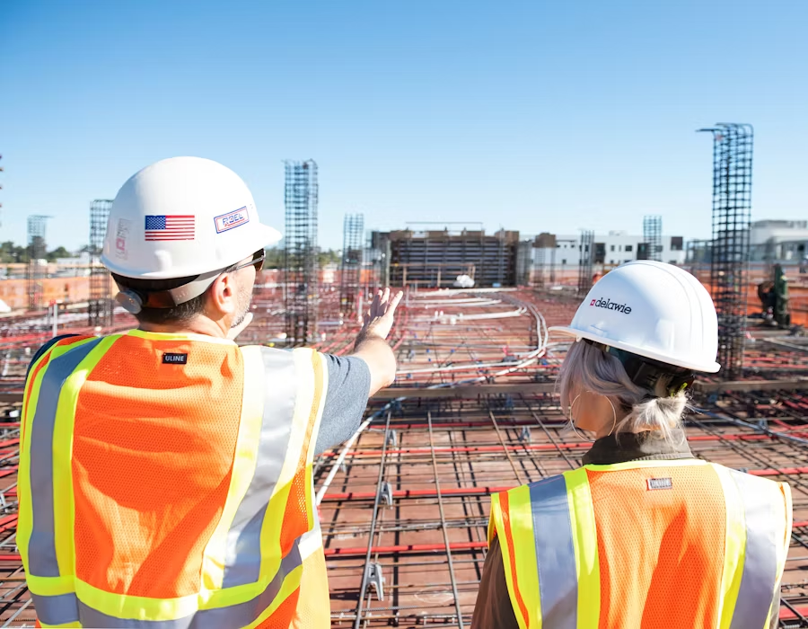 How a BS in Construction Management Online Can Support Career Growth